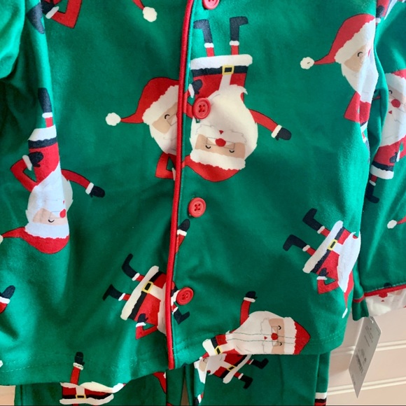 NWT Carter's 2 piece Santa Pajamas size 2T - Picture 4 of 8